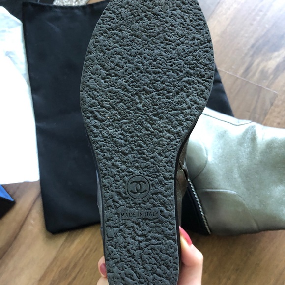 Chanel short boots - Picture 3 of 4